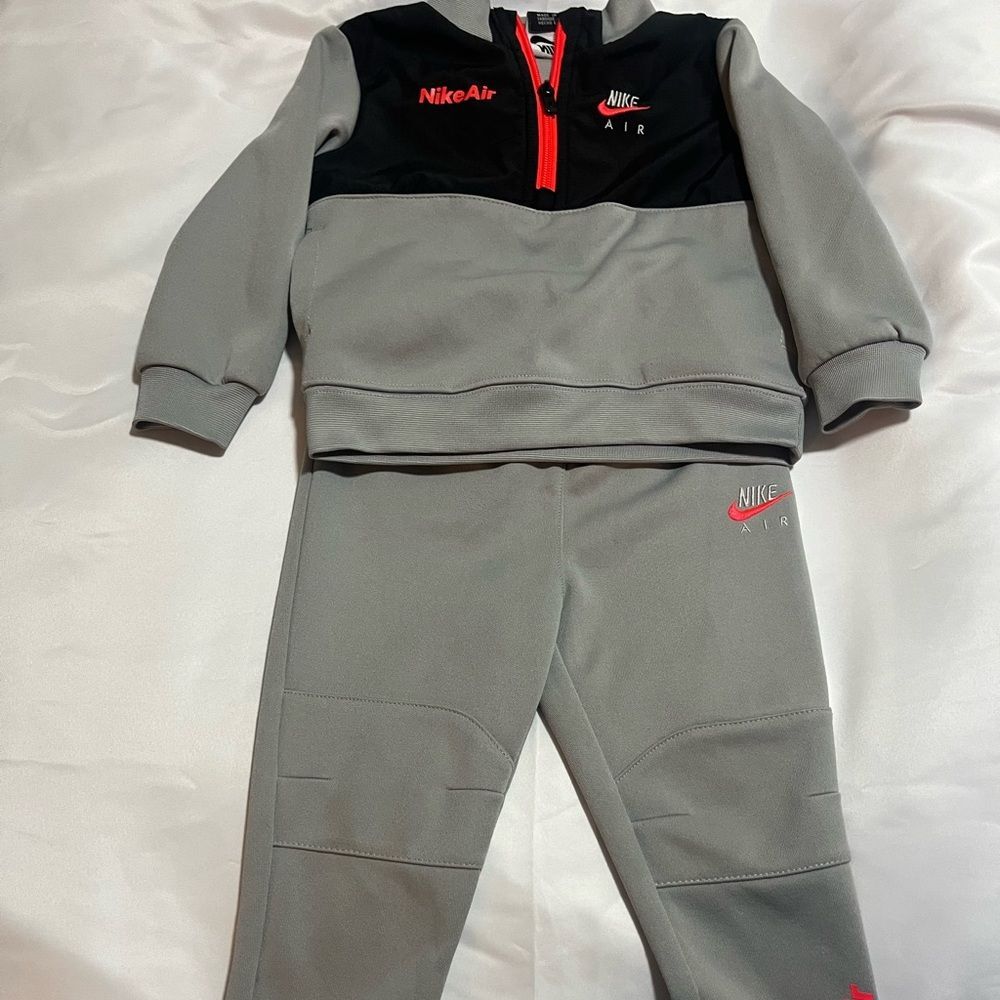 Nike Gray and Black Sweatpants for Active Comfort 24 Month